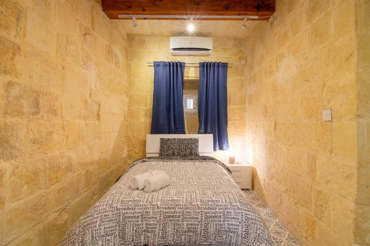 Вилла 16 Lettings - Charming Character House Биргу Экстерьер фото